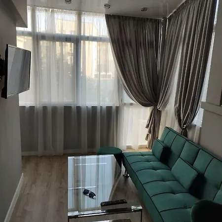 Center Apartment *